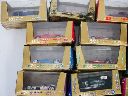 BRUMM 
Lot comprenant 30 voitures en métal...