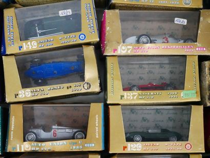 BRUMM 
Lot comprenant 30 voitures en métal...