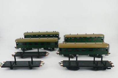 Lot including:
- 2 1st class passenger cars,...