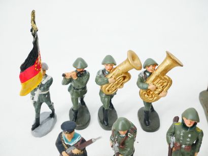 DURO (Austria) and others : 
Set of 12 figures...