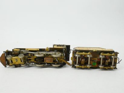 (Japan) :
Canadian Pacific 220 4-4-0
Unpainted...