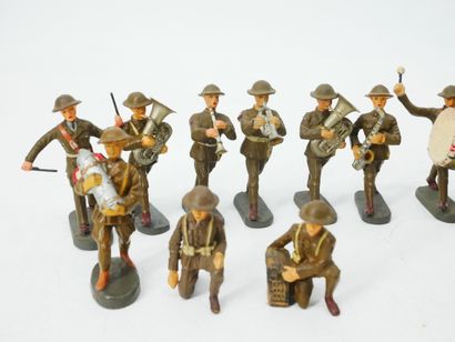 ELASTOLIN (Germany):
Set of 18 painted composition...