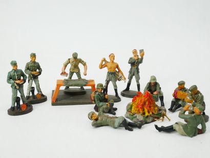 ELASTOLIN (Germany) :
Set of 11 painted composition...