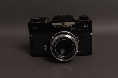 ZEISS IKON
- Camera model Contaflex, shutter...
