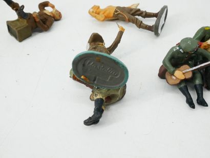 ELASTOLIN (Germany) :
Set of 12 painted composition...