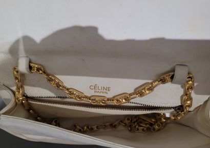 CELINE Paris 
Shoulder bag in white calfskin,...