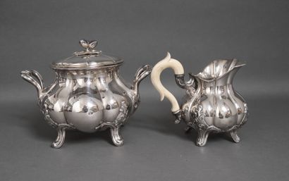 DERAIN goldsmith
Quadripod silver tea-coffee...