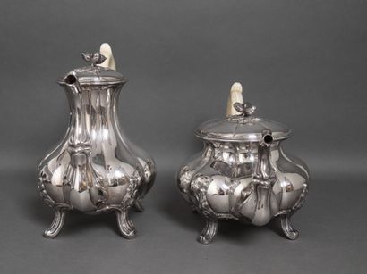 DERAIN goldsmith
Quadripod silver tea-coffee...