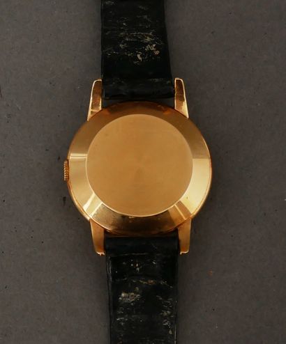 Ulysse NARDIN 
Montre d’homme à boitier rond...