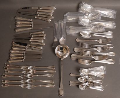 CHRISTOFLE
Partie de ménagère en métal argenté...