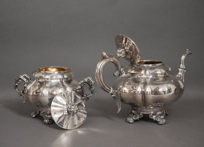 DEBAIN goldsmith
Teapot and four-legged covered...