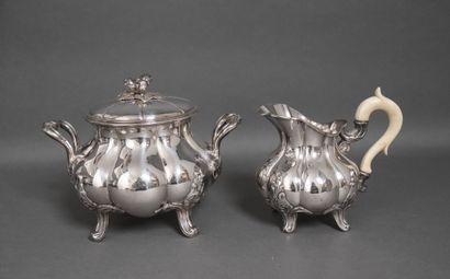 DERAIN goldsmith
Quadripod silver tea-coffee...
