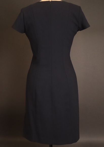 YVES SAINT LAURENT Variation
Trois robes...