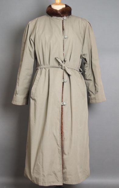 SPRUNG FRERES CREATION
Pelisse en coton kaki...