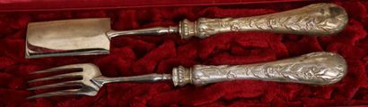 Lot: 
- Cutlery, handles in silver-coated...