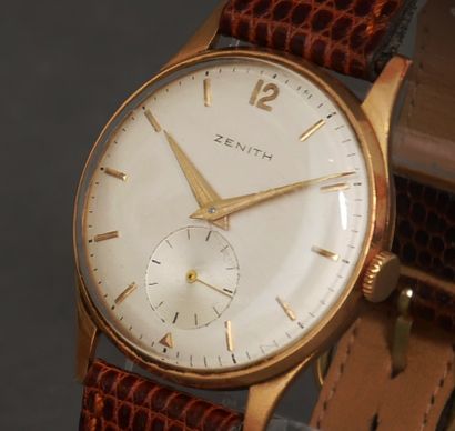 ZENITH 
Montre plate d’homme à boitier rond...