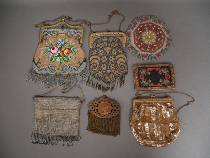 Lot de bourses en broderies de perles, bourse...