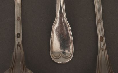 Set of dessert spoons in 950°/°° silver:
-...