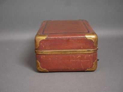 SORMANI
Leather and brass travel toilet case
H:...