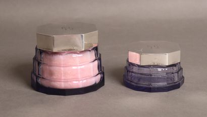 TIRBOUR Goldsmith
Lavatory set in transparent...
