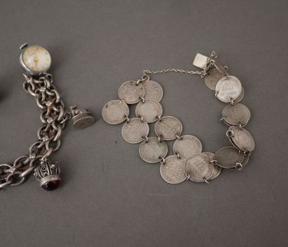 Lot en argent et vermeil 800°/°° comprenant...