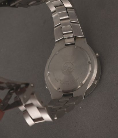 Lot :
- SEIKO
Bracelet-montre en acier modèle...