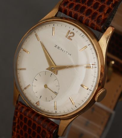 ZENITH 
Montre plate d’homme à boitier rond...
