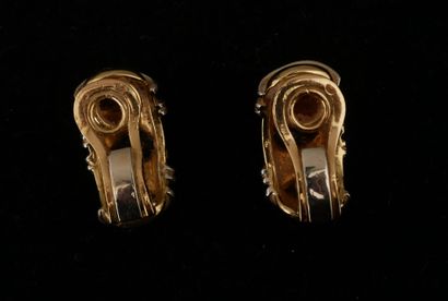 Paire de clips d’oreilles en or jaune 18k...