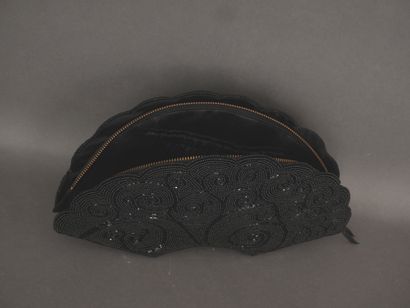 Pochette du soir de forme demi'lune en tissus...