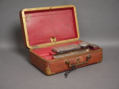 SORMANI
Leather and brass travel toilet case
H:...