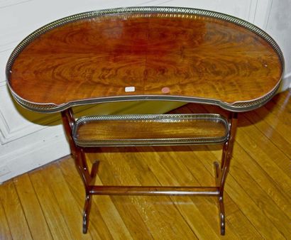 TABLE ROGNON en acajou et placage d'acajou,...