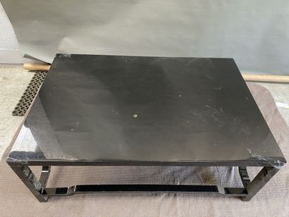 Coffee table in black lacquered wood, straight...