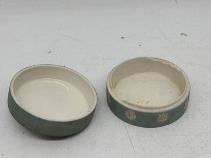 Cookie lot comprising a vase and a covered...