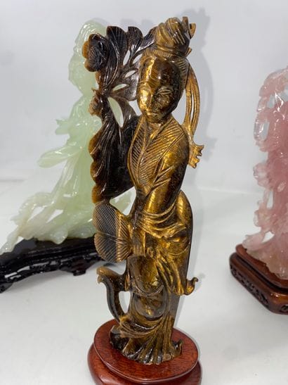 CHINA Set of five statuettes in hard stones...