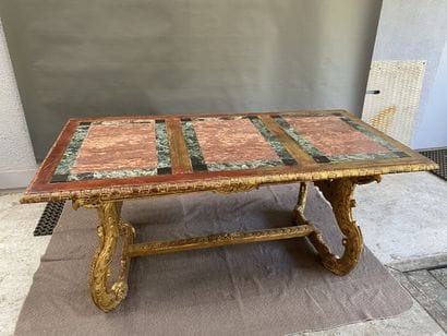 Middle table in carved and gilded wood. Italian...