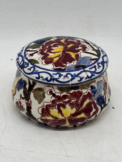 GIEN Covered polylobed earthenware bonbonnière...