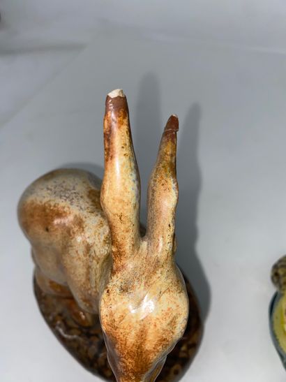 Lot comprising: - 1 earthenware duck box...