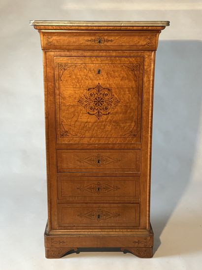 Secretary with flap in light-colored veneer...