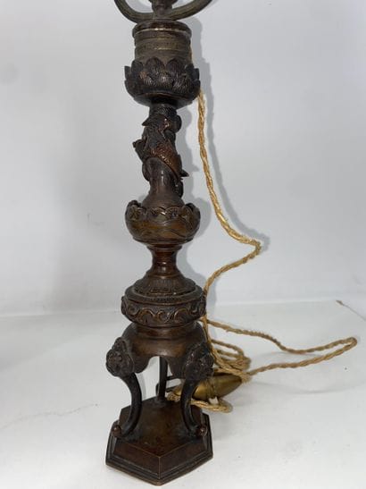 CHINA AND JAPAN: Lot comprising: - 2 carved...