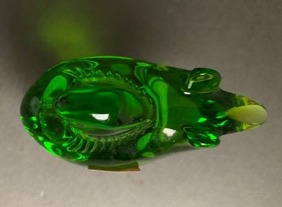 BACCARAT Green transparent crystal sculpture...