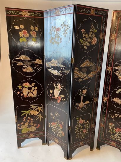 CHINA Six-leaf folding screen in incised...
