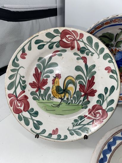 Earthenware lot, including 3 salad bowls...