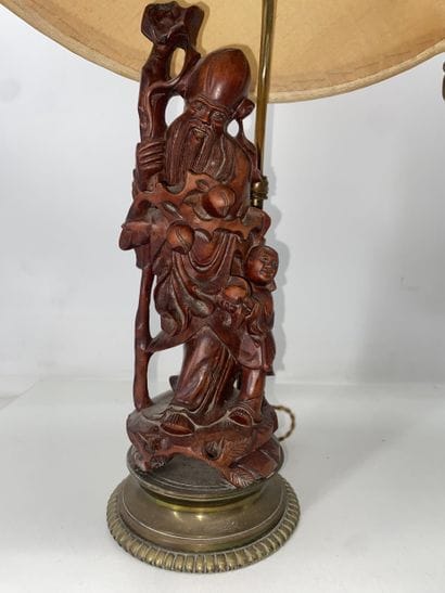 CHINA AND JAPAN: Lot comprising: - 2 carved...