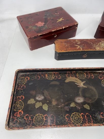 JAPAN: Set of three lacquered wood boxes...