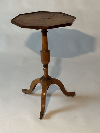 Three-legged pedestal table, octagonal top,...