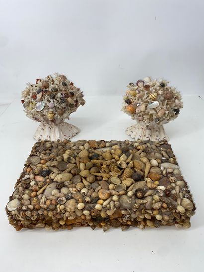 Pair of shell compositions. Modern. (Accidents)....