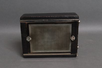 Lot :
- PATHE
Camera Pathe Baby, with lenses,...