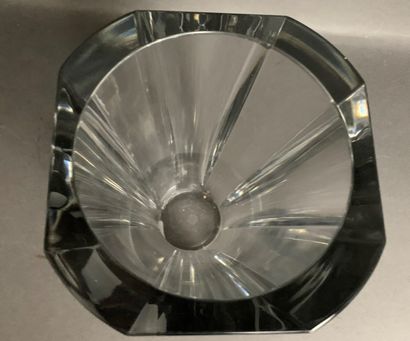 BACCARAT Cutaway crystal vase, marked H:...