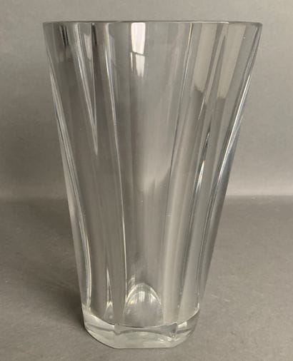 BACCARAT Cutaway crystal vase, marked H:...
