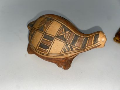 Lot comprising: - 1 ceramic dog lying on...